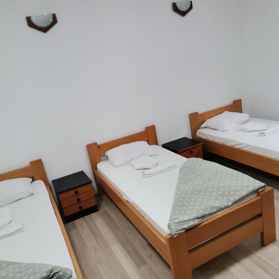 Hotel Duga نوفي ساد المظهر الخارجي الصورة