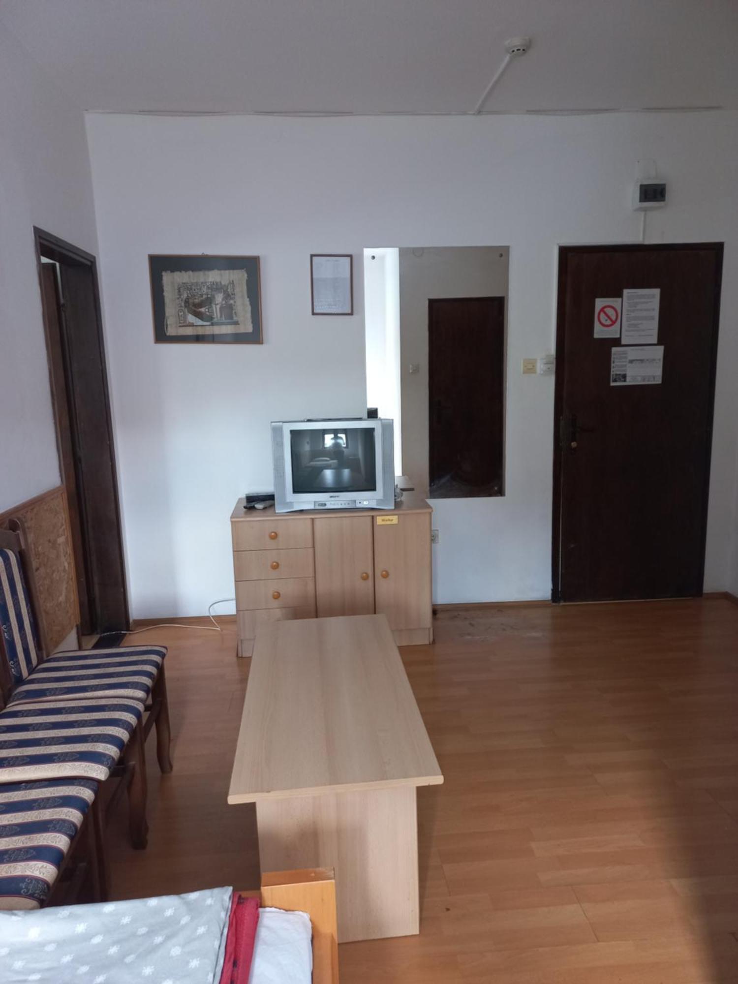 Hotel Duga نوفي ساد المظهر الخارجي الصورة