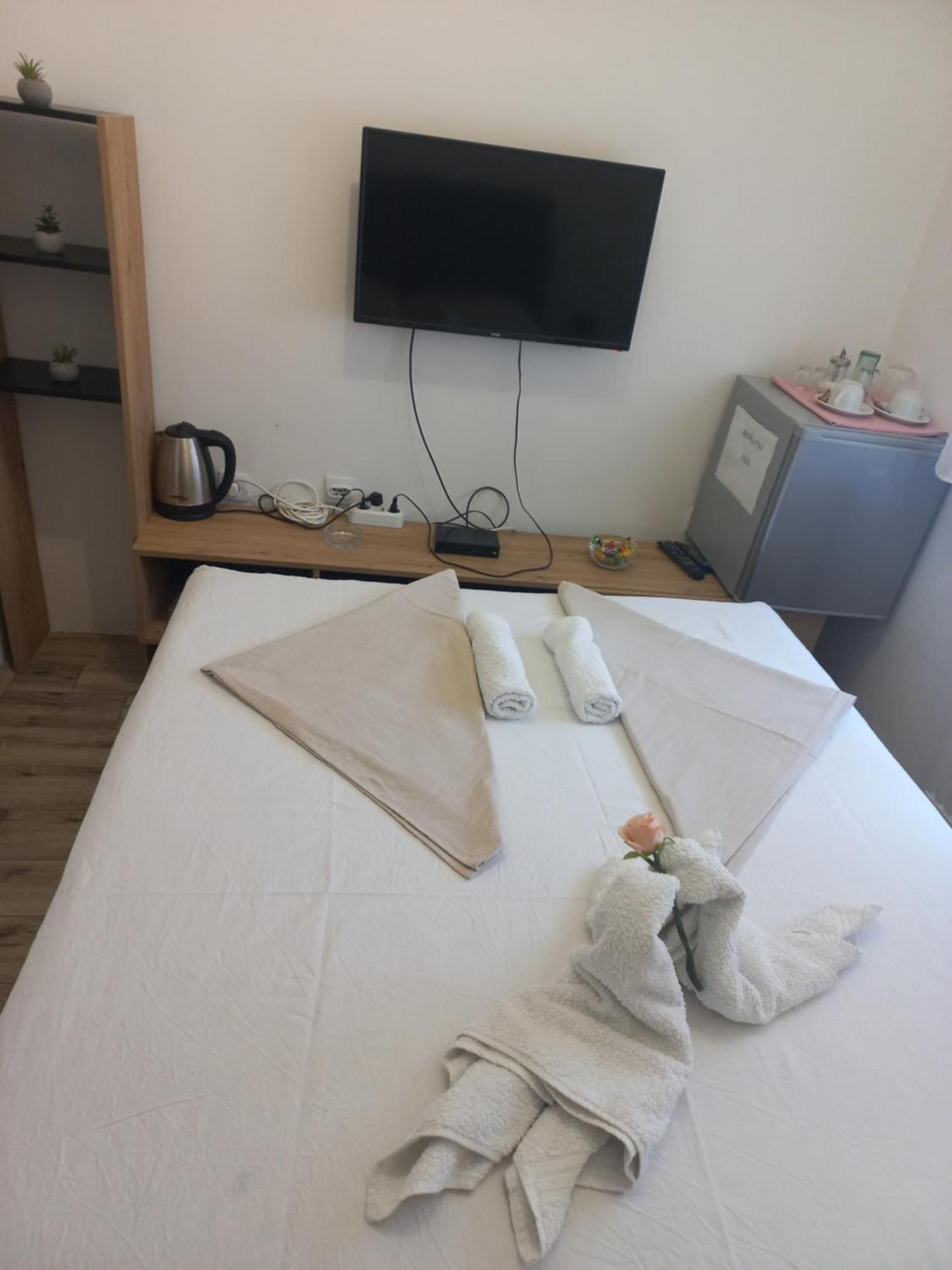 Hotel Duga نوفي ساد المظهر الخارجي الصورة