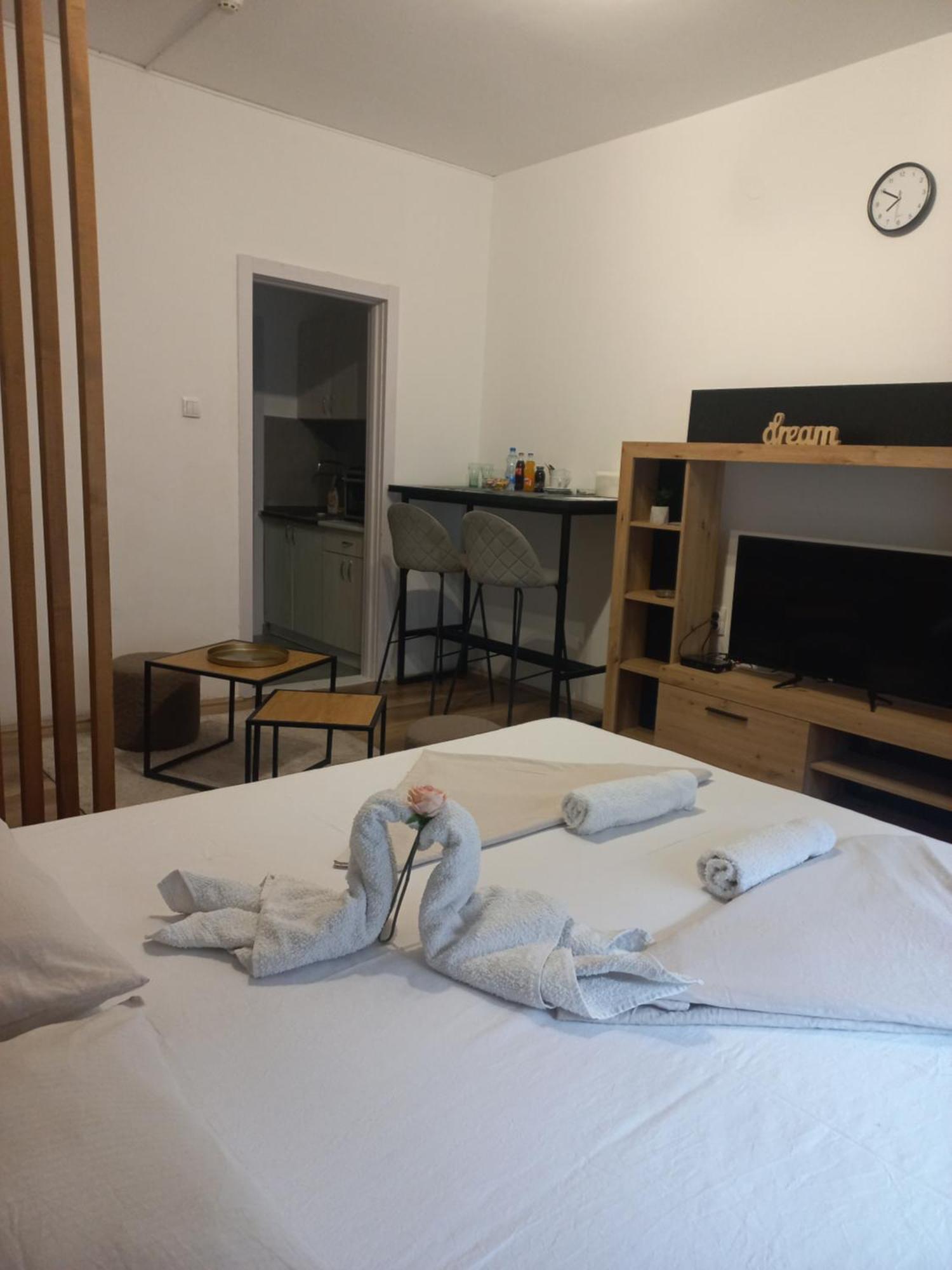 Hotel Duga نوفي ساد المظهر الخارجي الصورة