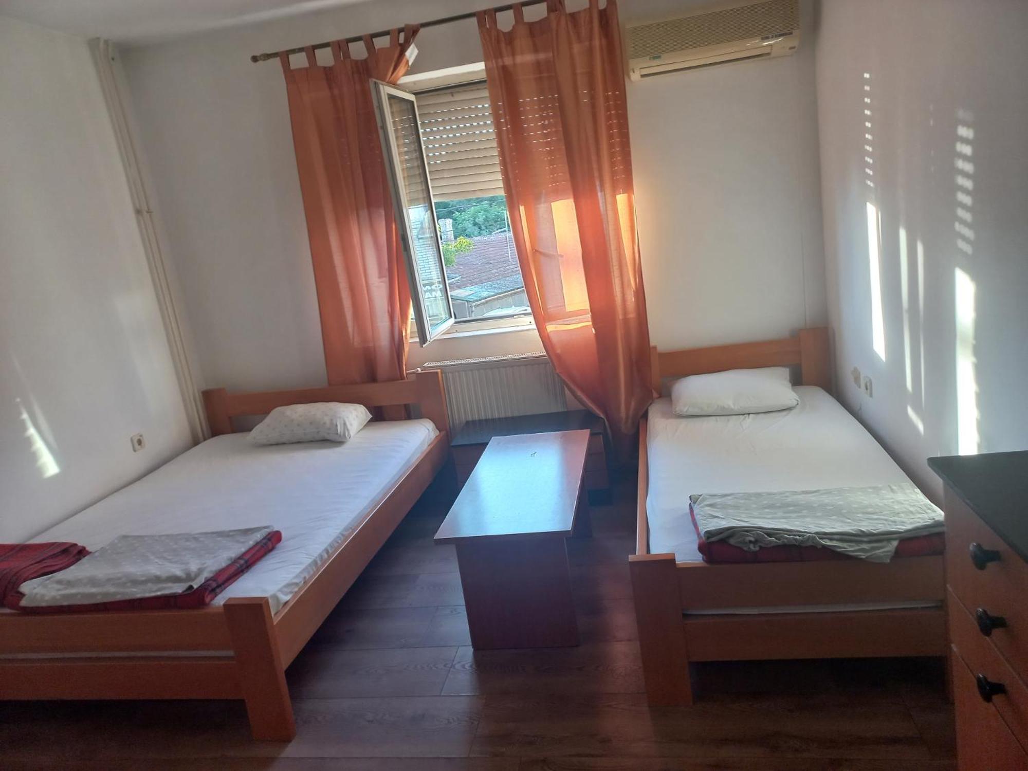 Hotel Duga نوفي ساد المظهر الخارجي الصورة
